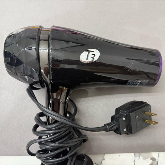 T3 blow dryer
Used, works great! - Picture 2 of 6